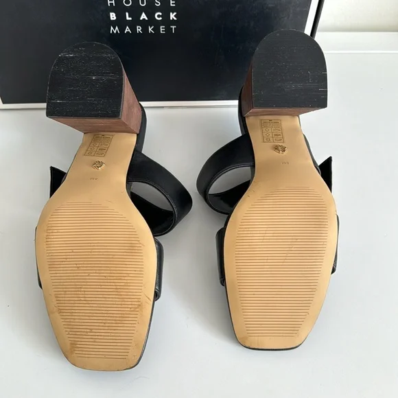 NWT WHBM Bamboo Buckle Mid-Heel Sandal Size 8 - Picture 7 of 10